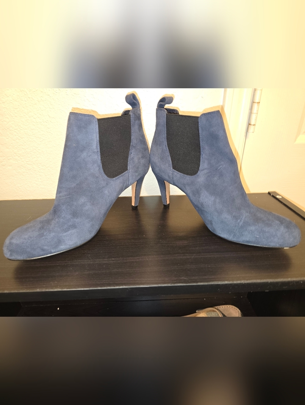 NEW Vintage Clarks Carlita Quinn Navy Suede Booties Size 7